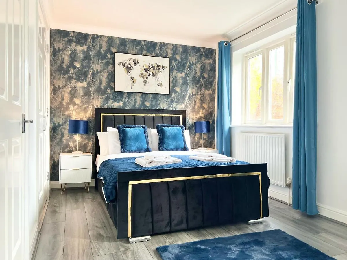 Garden View Double: Extended Stay by Hofin London