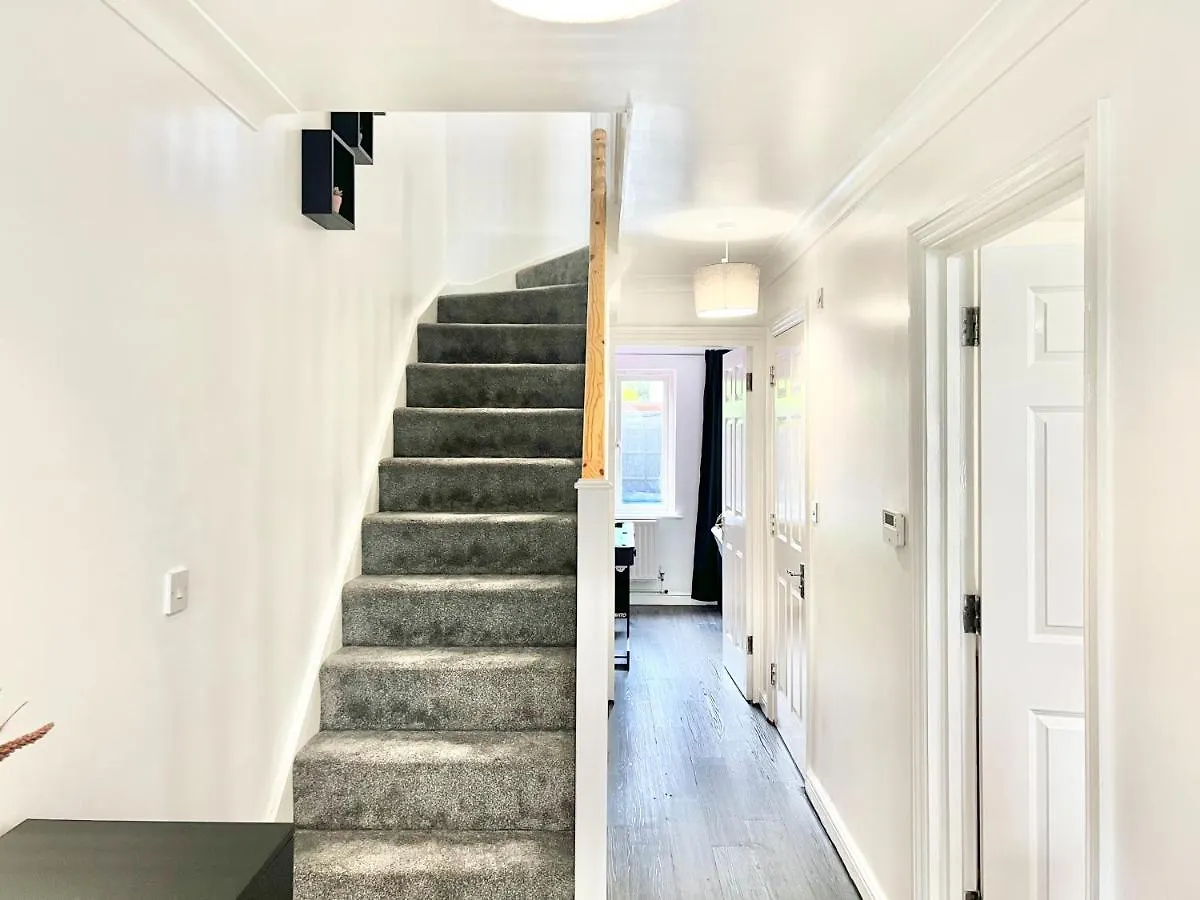 Garden View Double: Extended Stay by Hofin London Apartment