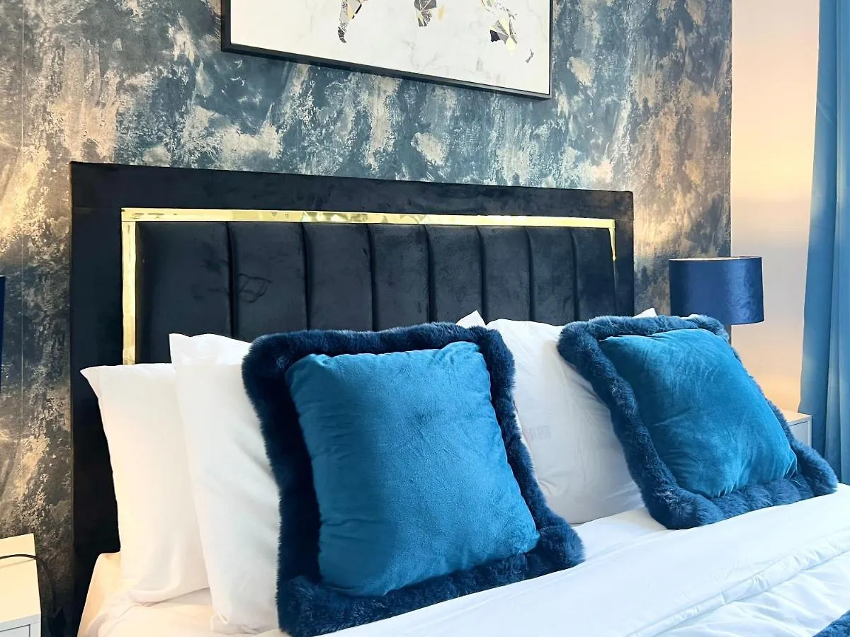 Appartamento Last-Minute Offers L Exclusive Deals On 2 Double Bedrooms - Weekly & Monthly Stay - Sleeps 6 Lhofin Stays Short Lets & Serviced Accommodation Londra